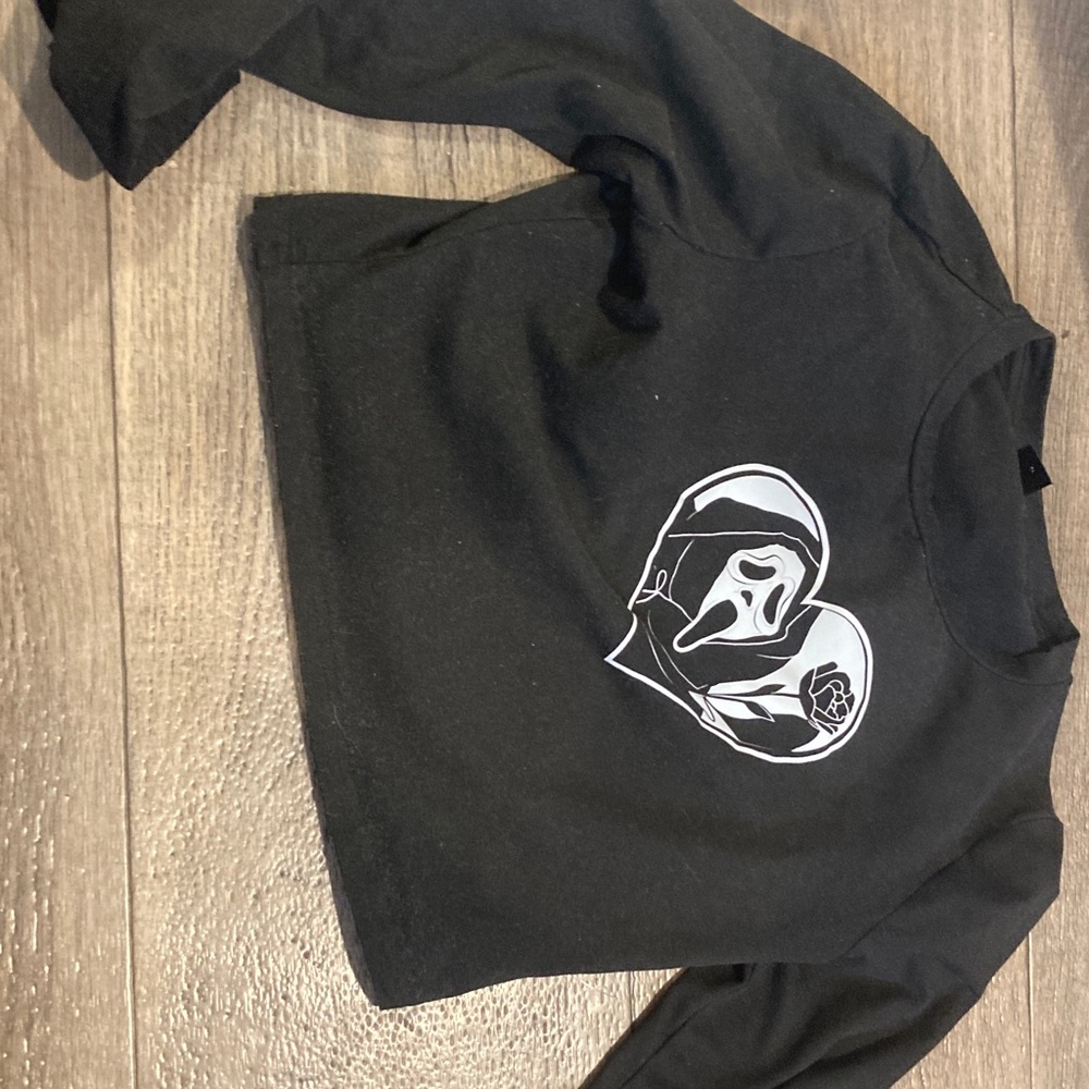 SHEIN Black Graphic Crewneck Sweater